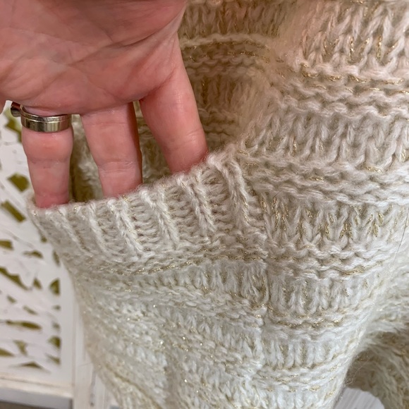 Madden Ivory Cowl Neck Poncho Sweater NWT - Picture 4 of 9